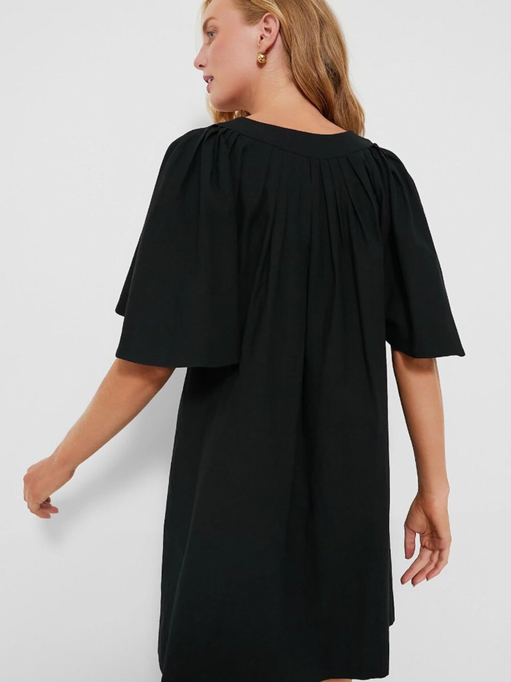Pomander Place Black Flutter-Sleeve Midi Dress - Picture 5 of 8